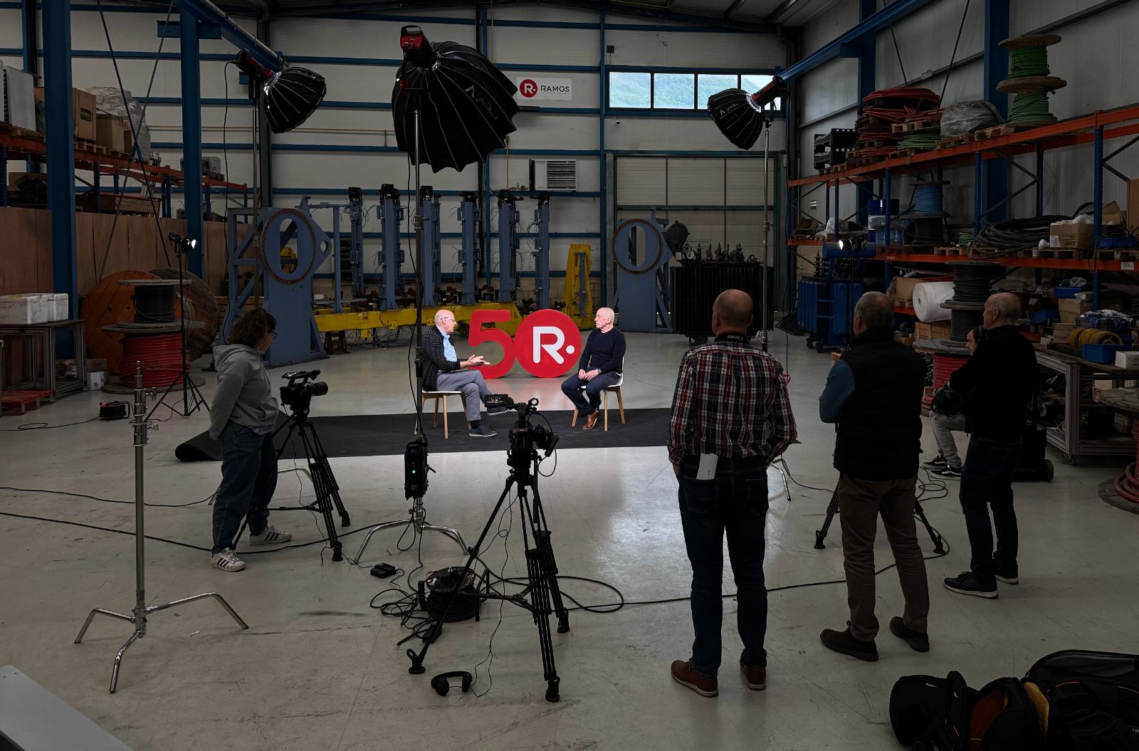 Rodaje del vídeo corporativo del 50 aniversario de Ramos Industrial en su planta de Navarra